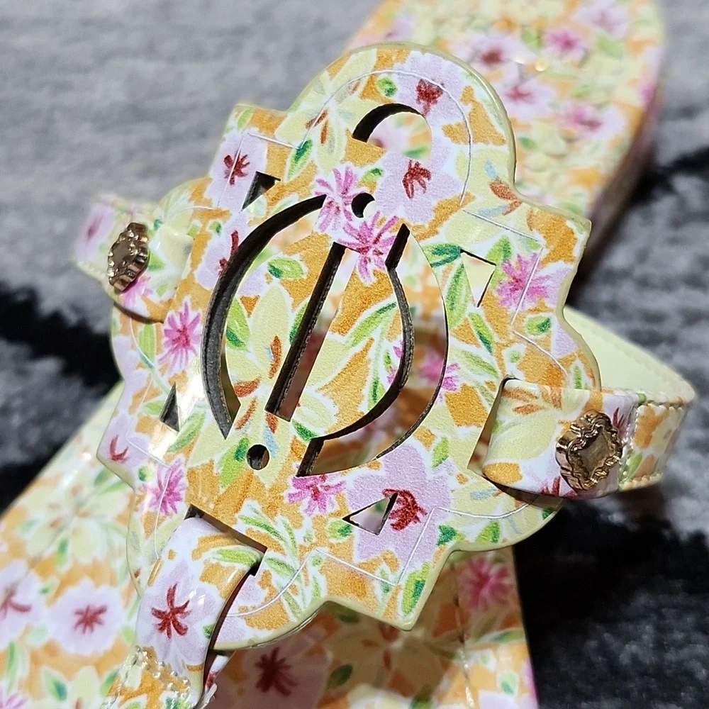 CROWN & IVY WYLIE PAINTED PETALS SLIP-ON FLORAL SANDALS SIZE 8M
